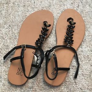 NEVER WORN!!! NY&C Sandals